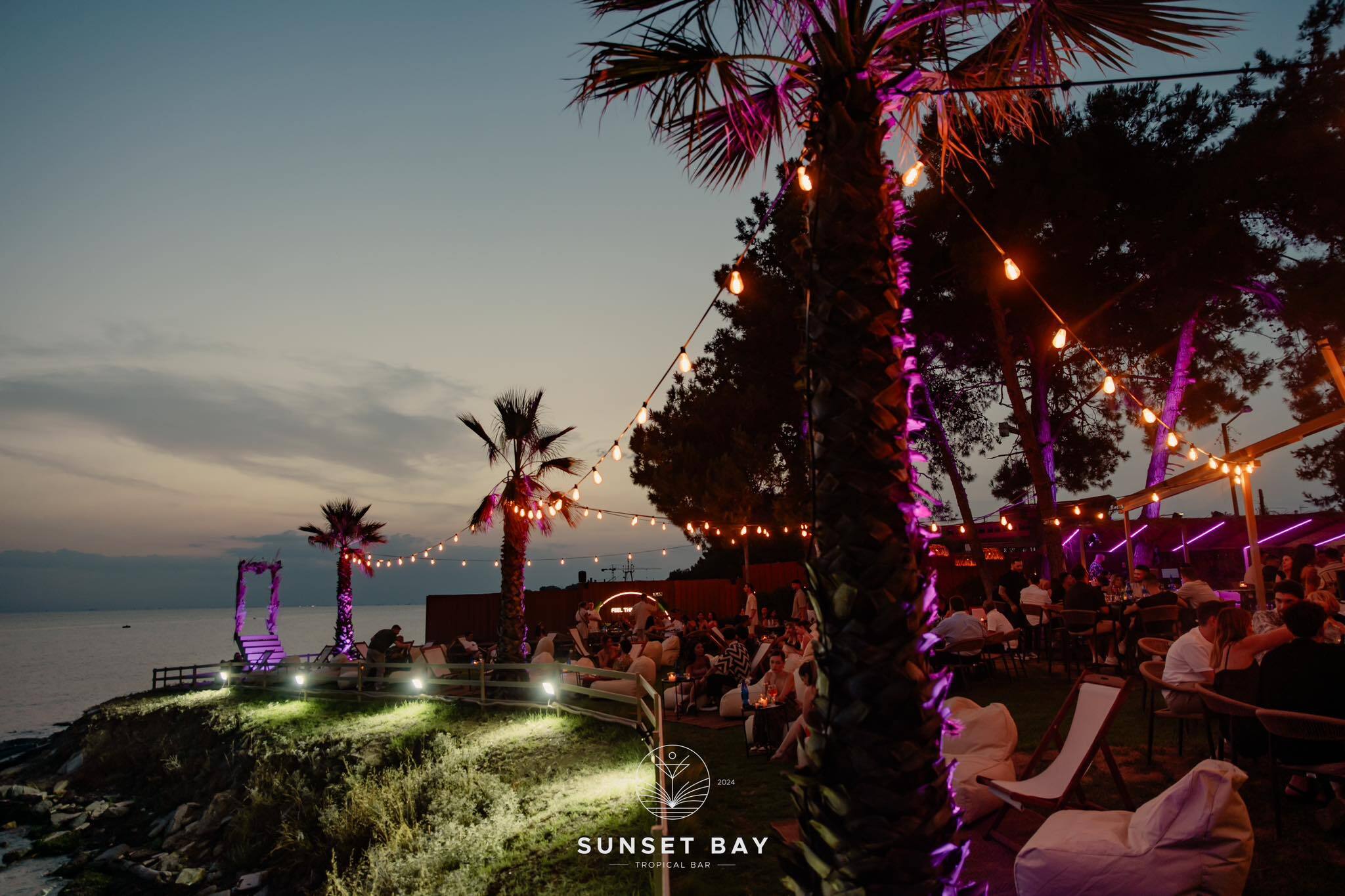 Sunset Bay: Εκεί που το καλοκαίρι έχει το δικό του σκηνικό – για δεύτερη χρονιά!